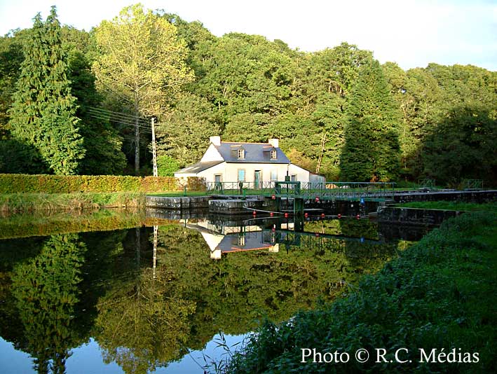 8.Canal_Nantes_Brest